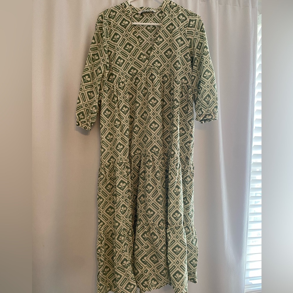 Zara Maxi Dress - Green Pattern - Size Small